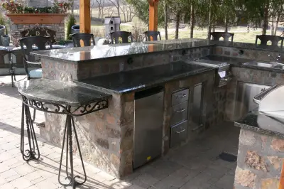 outdoor-kitchens