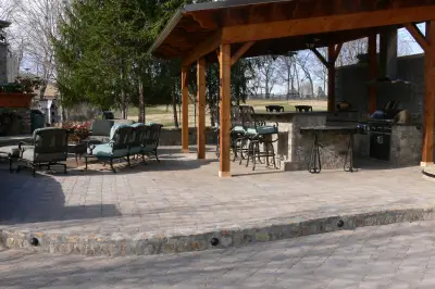 outdoor-kitchens